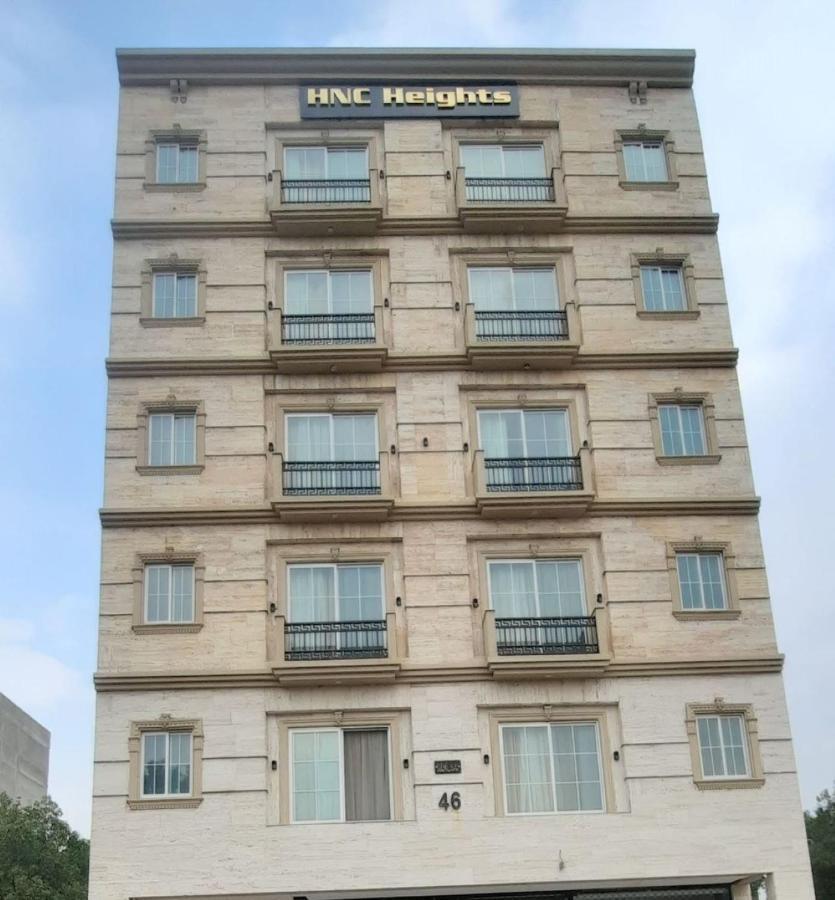 Eiffel Luxury Apartments Lahore Esterno foto